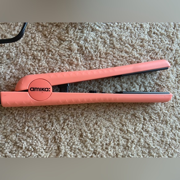 Amika full sized hair straightener. Coral in colour. - Picture 2 of 4
